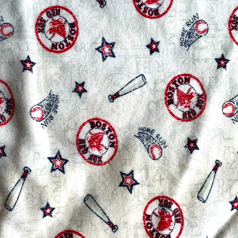 Boston Res Sox Vintage Look Onesie - Picture 3 of 3